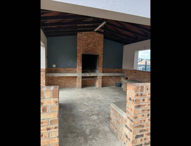 2 BEDROOM APARTMENT FOR SALE IN RIVERSIDE VIEW EXT 35